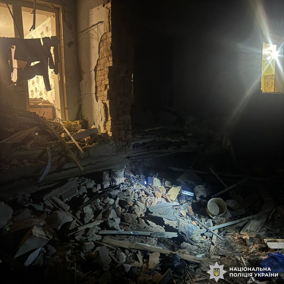 На Харківщині від ворожих обстрілів загинули дві людини, є постраждалі: поліцейські задокументували наслідки воєнних злочинів  ворога