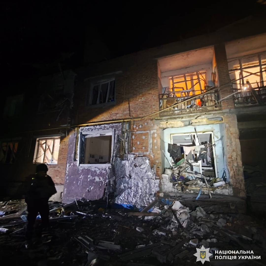 На Харківщині від ворожих обстрілів загинули дві людини, є постраждалі: поліцейські задокументували наслідки воєнних злочинів  ворога