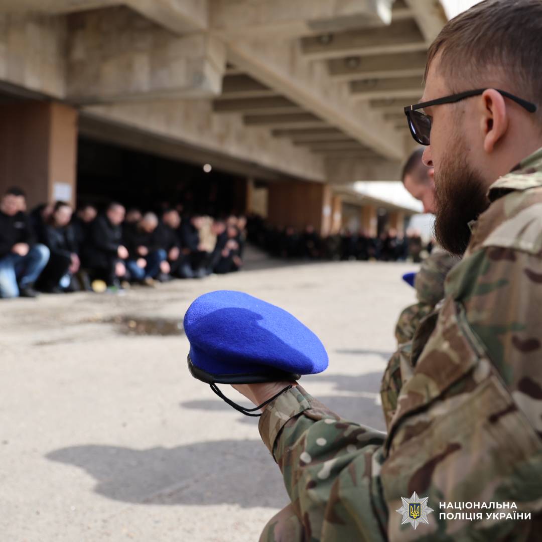 У Харкові попрощалися із поліцейським Юрієм Тарасенком, який загинув, захищаючи Україну від російської навали