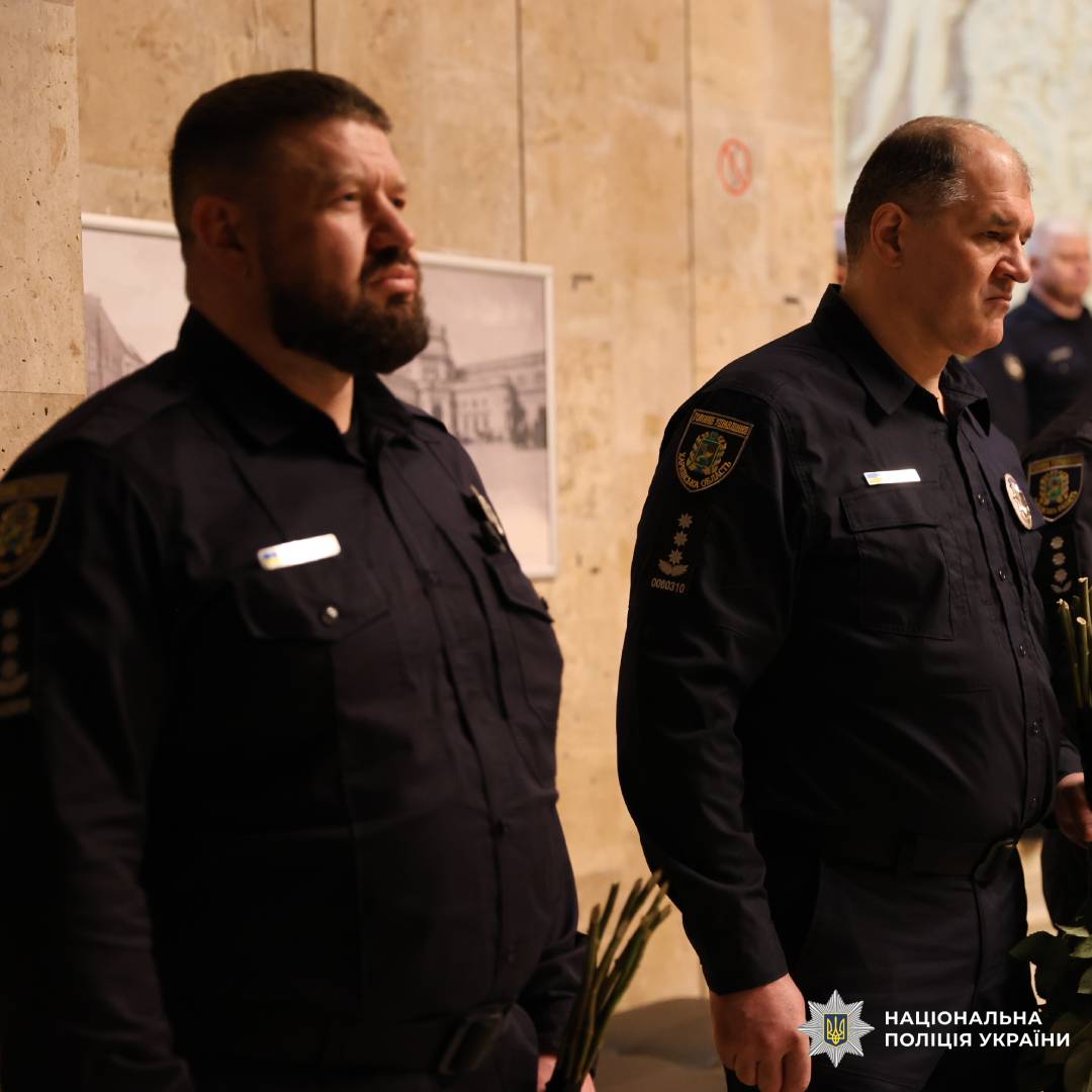 У Харкові попрощалися із поліцейським Юрієм Тарасенком, який загинув, захищаючи Україну від російської навали