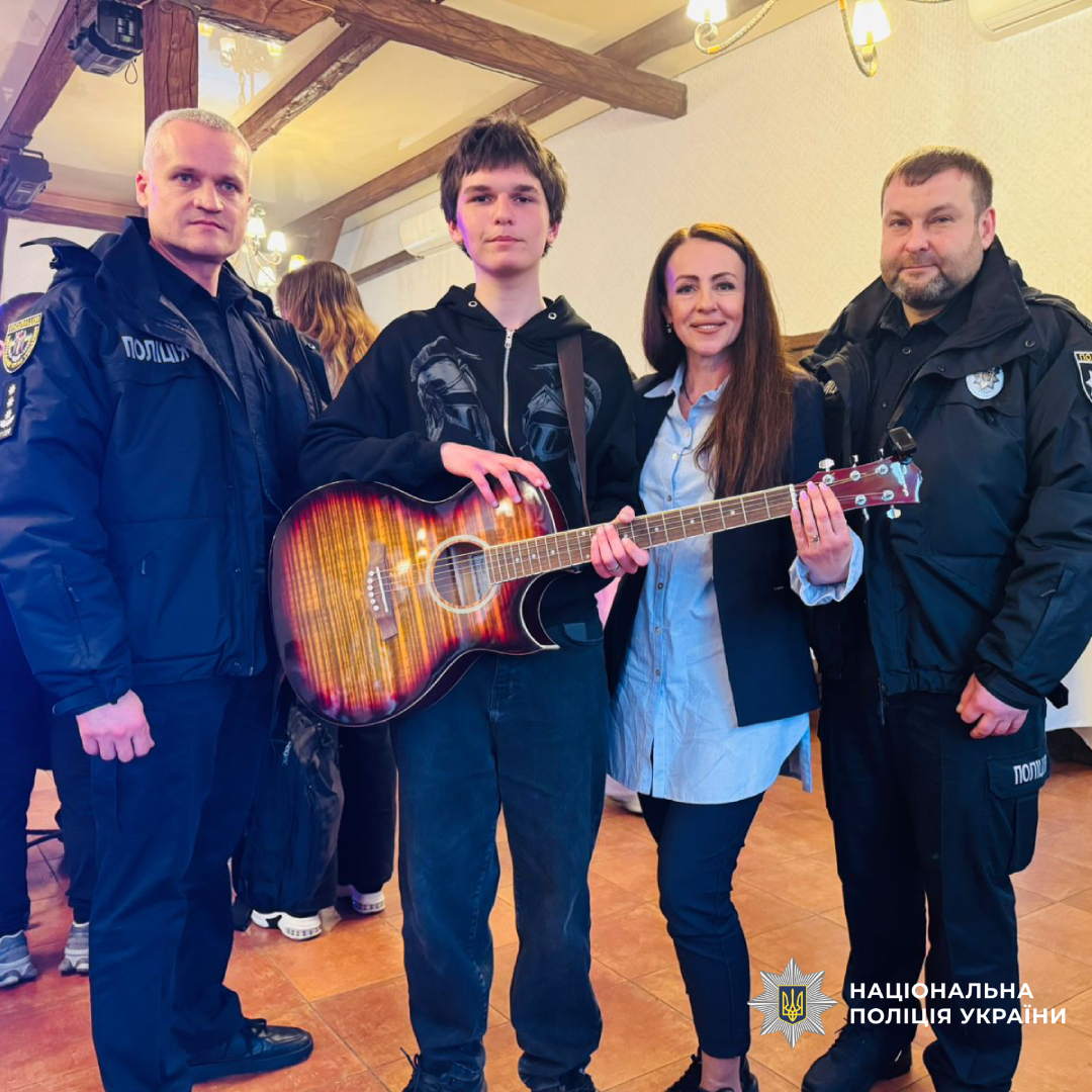 Поліцейські Харківщини долучилися до благодійного всеукраїнського конкурсу-фестивалю дитячої та юнацької творчості
