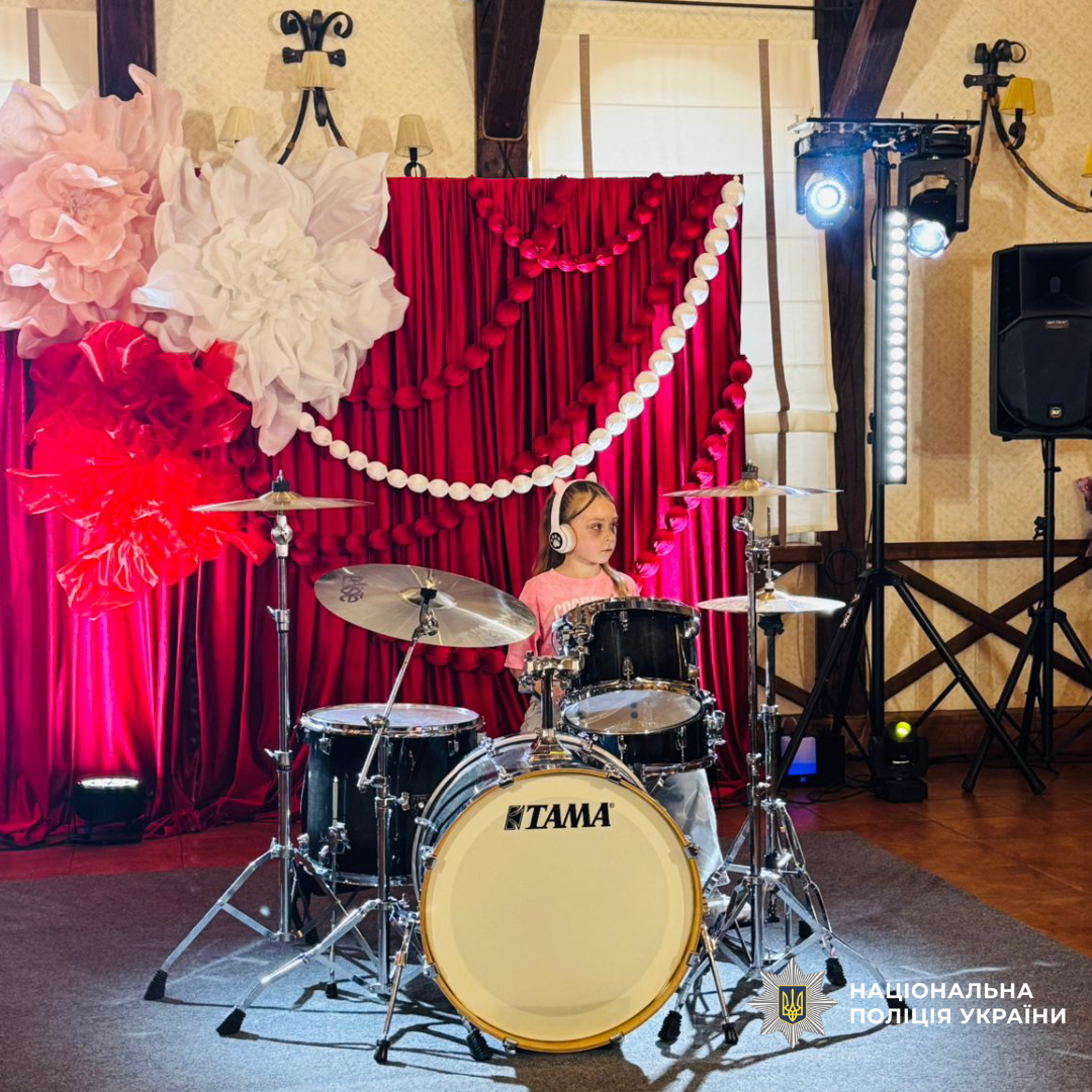 Поліцейські Харківщини долучилися до благодійного всеукраїнського конкурсу-фестивалю дитячої та юнацької творчості