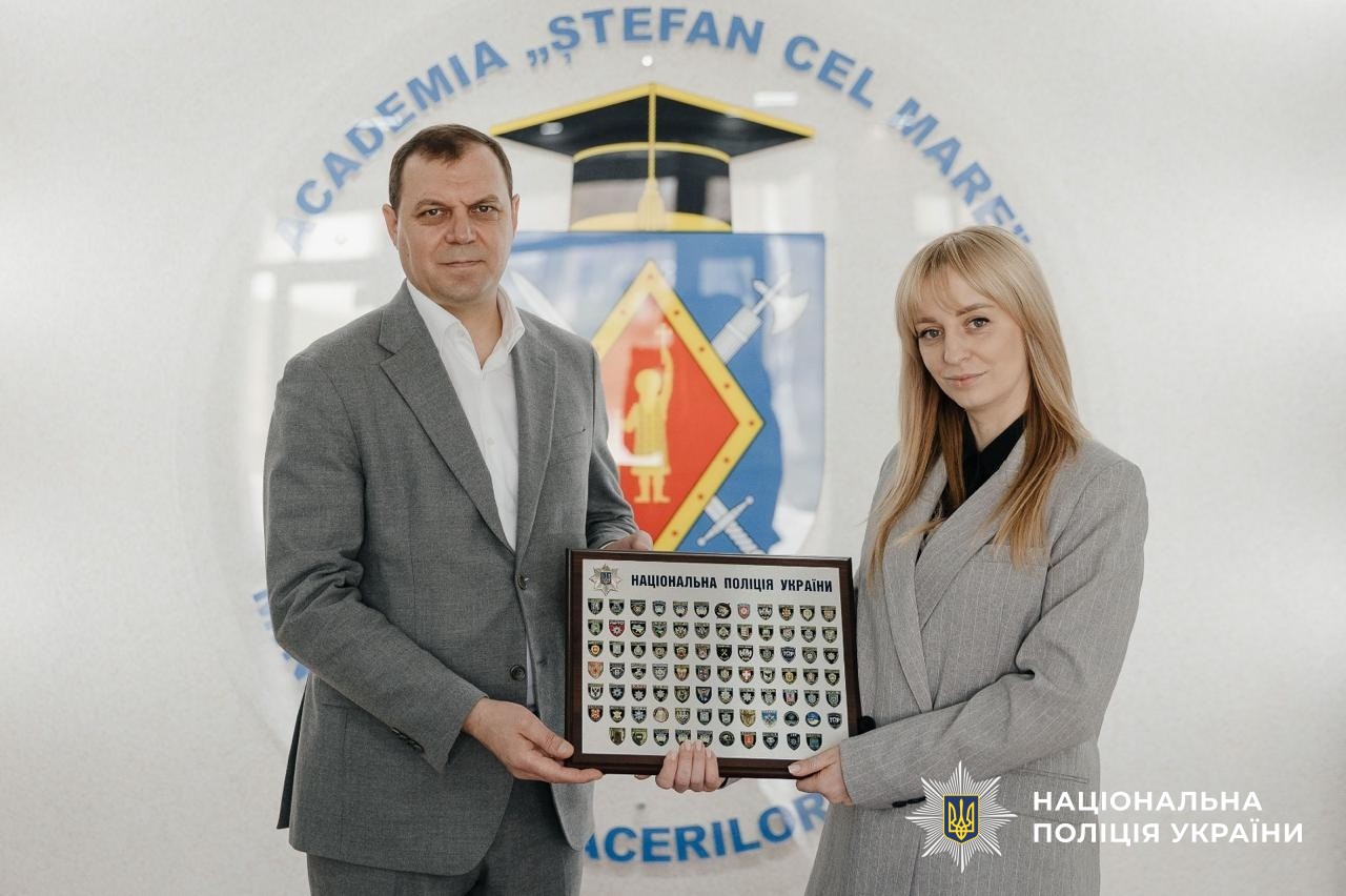 Українські жінки-поліцейські представили унікальний досвід служби під час війни на міжнародній конференції у Молдові