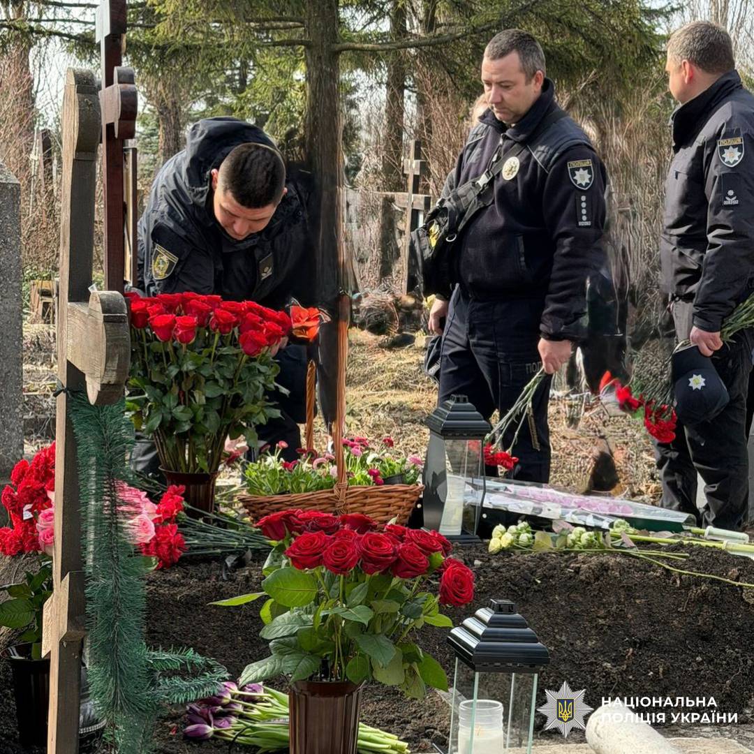 Колеги та побратими вшанували пам’ять загиблого поліцейського Євгена Калгана: 40 днів від дня загибелі