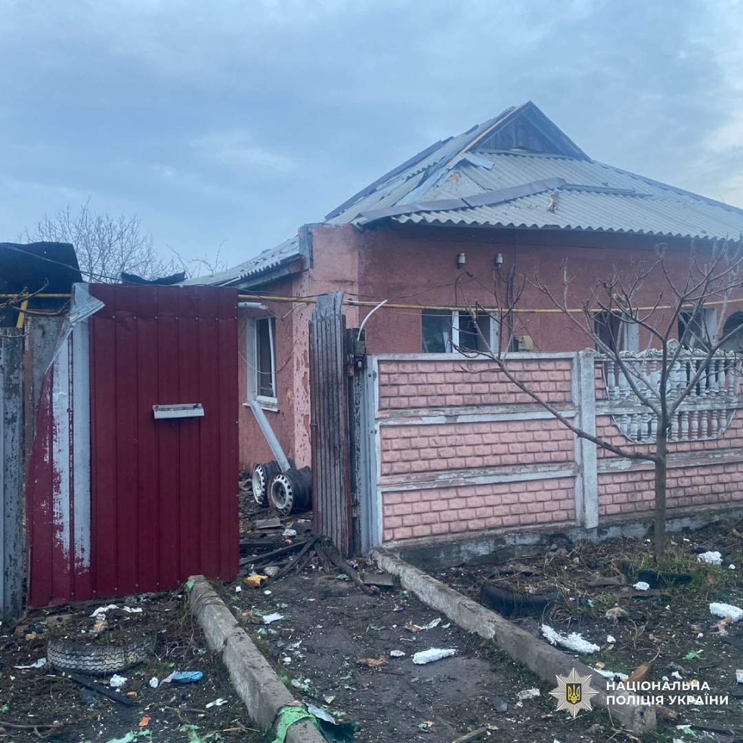 На Харківщиніполіцейські задокументували наслідки воєнних злочинів країни-агресора, через які постраждали шестеро цивільних громадян