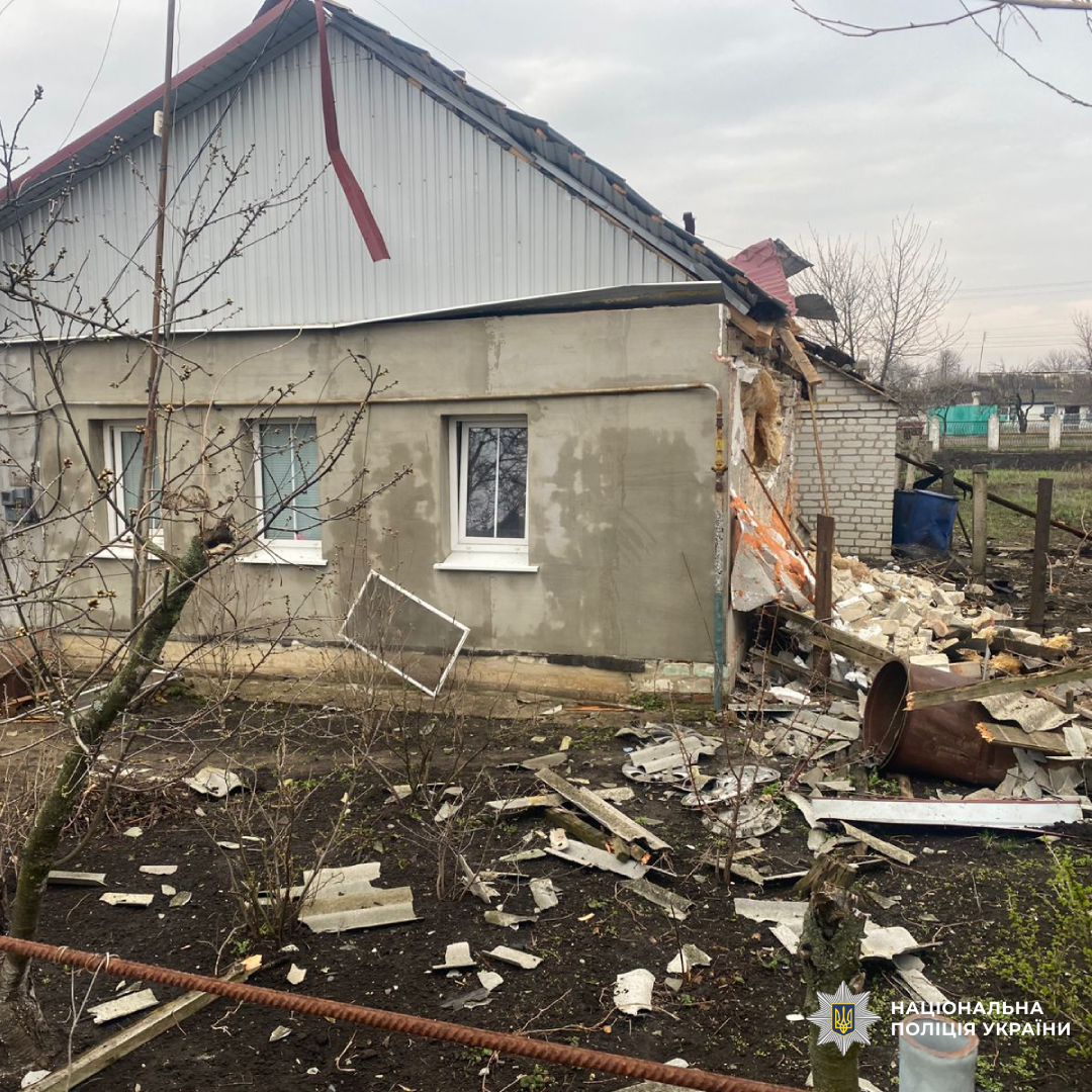 На Харківщиніполіцейські задокументували наслідки воєнних злочинів країни-агресора, через які постраждали шестеро цивільних громадян