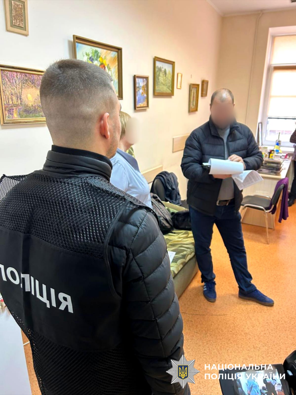 На фото учасники слідчої дії.