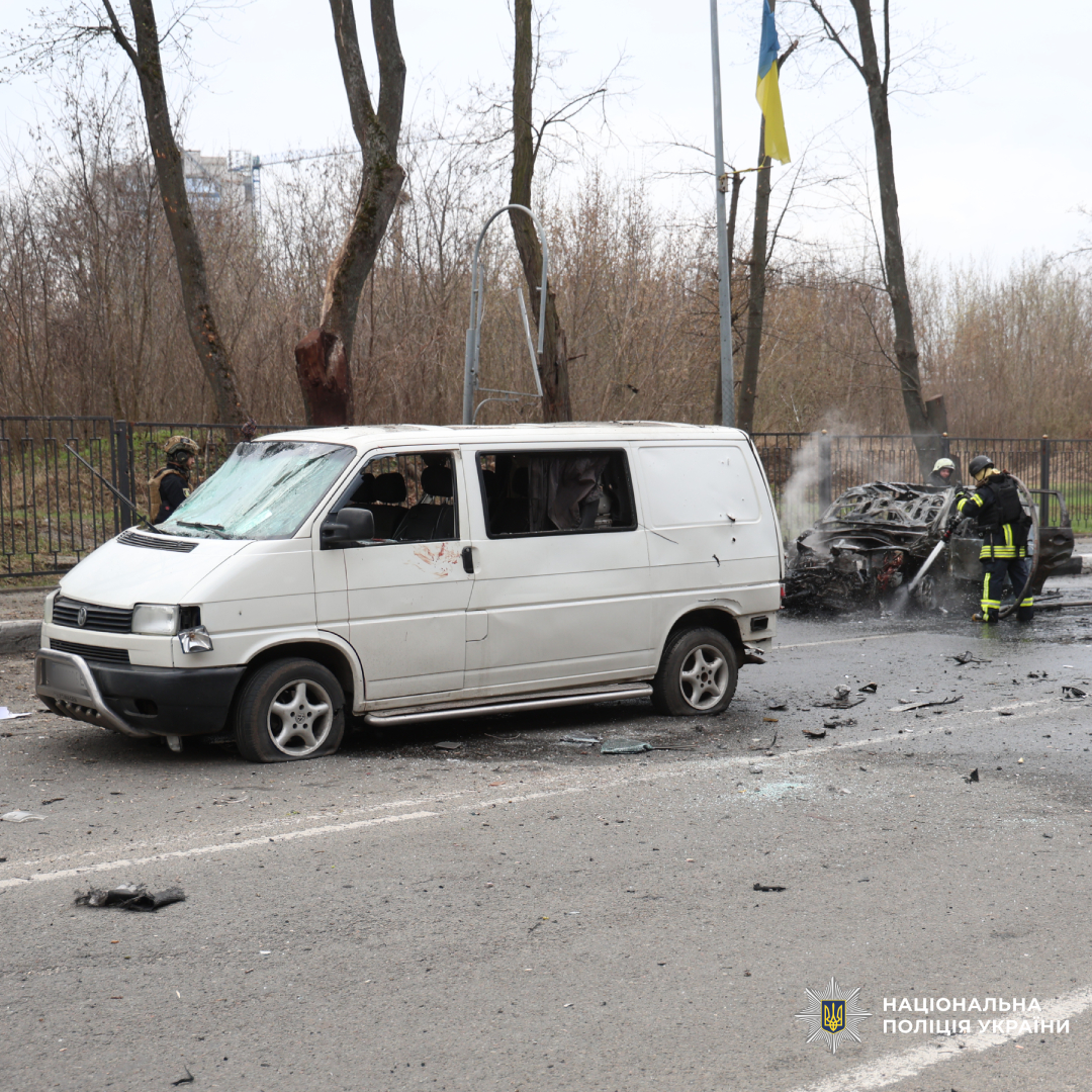 поліція працює на місці обстрілу