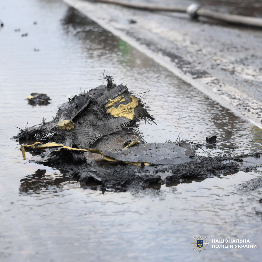 поліція працює на місці обстрілу