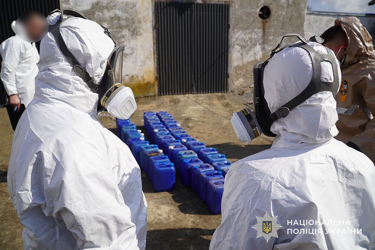 Масштабна спецоперація на території України: поліцейські Тернопільщини викрили наркогрупу з мільйонними прибутками