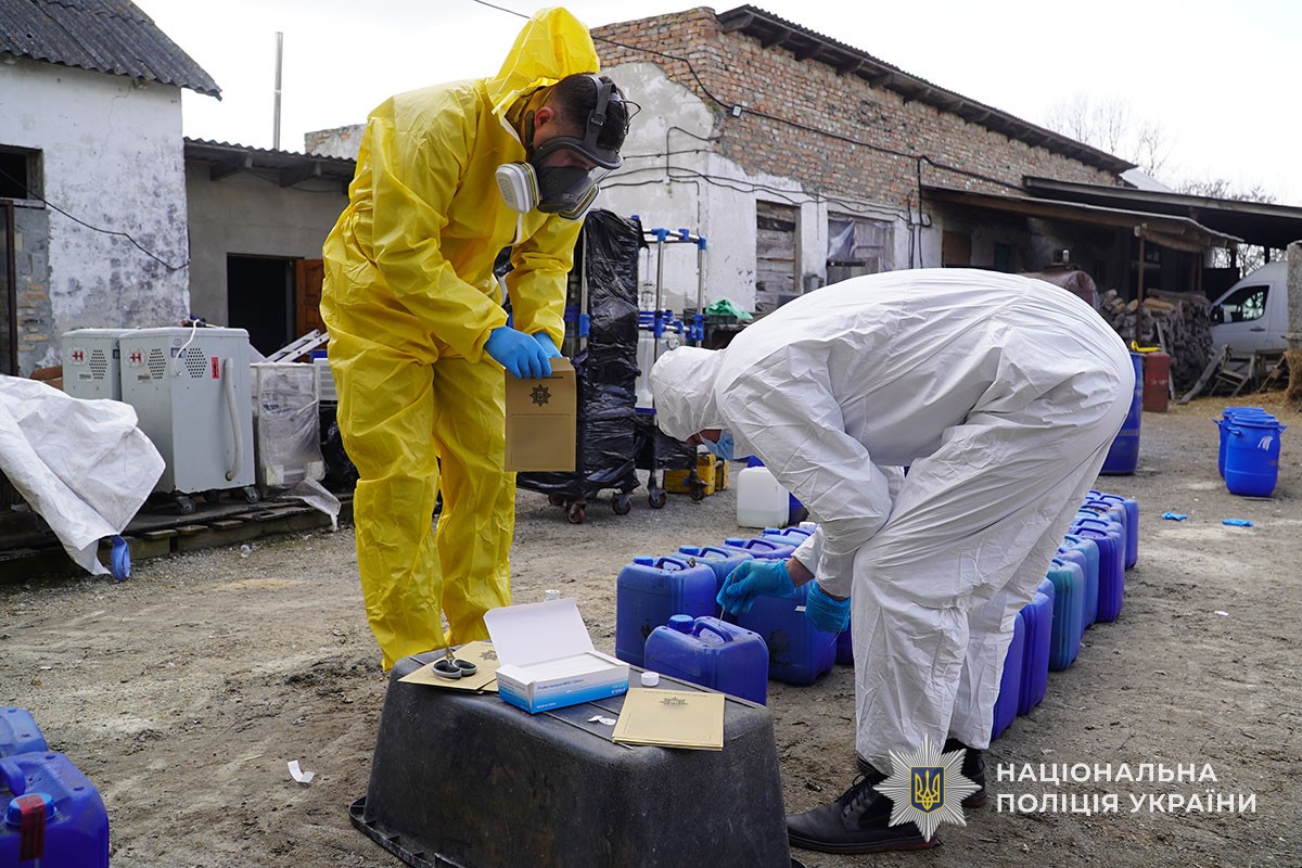 Масштабна спецоперація на території України: поліцейські Тернопільщини викрили наркогрупу з мільйонними прибутками