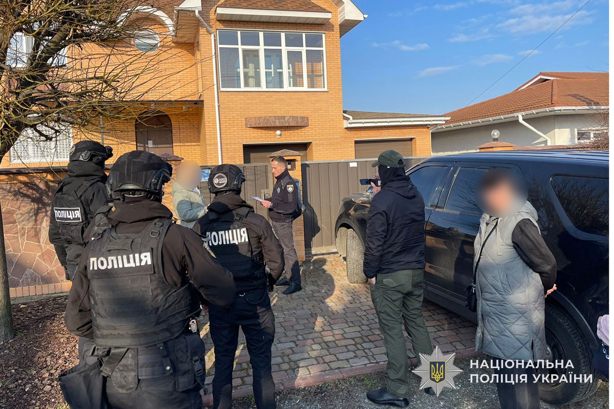 Масштабна спецоперація на території України: поліцейські Тернопільщини викрили наркогрупу з мільйонними прибутками