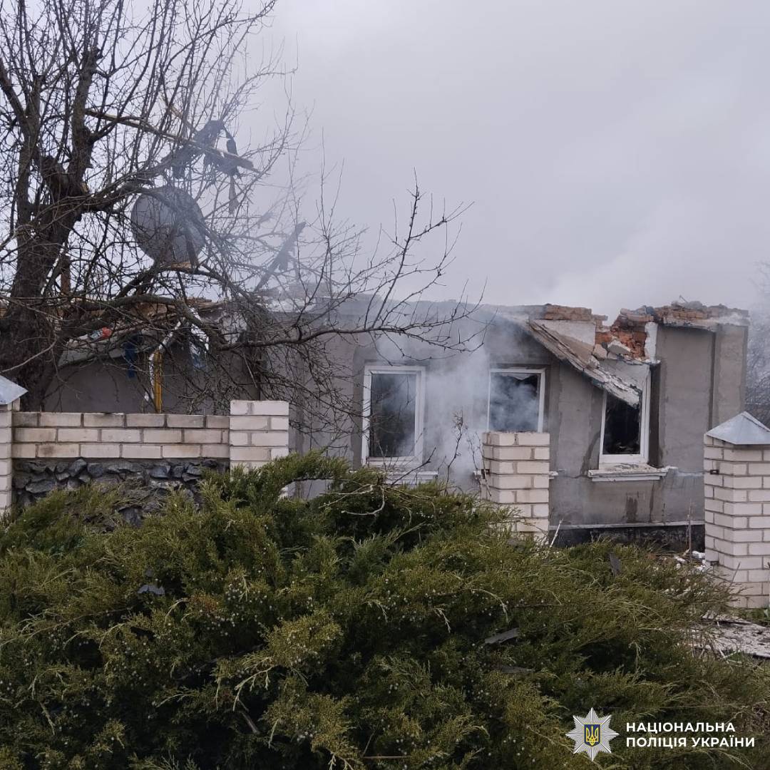 Через ворожі атаки на Харківщині одна людина загинула, троє постраждали: поліцейські задокументували наслідки воєнних злочинів