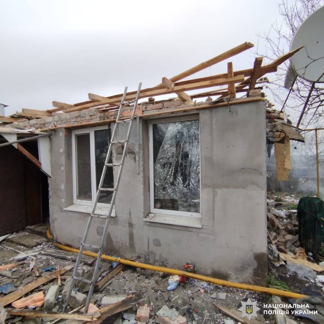 Через ворожі атаки на Харківщині одна людина загинула, троє постраждали: поліцейські задокументували наслідки воєнних злочинів
