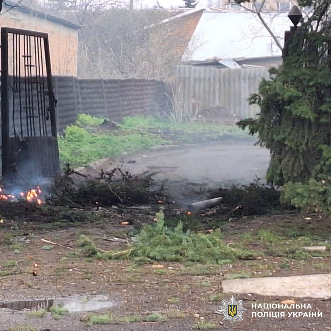 Поліцейські Харківщини задокументували наслідки ворожих обстрілів