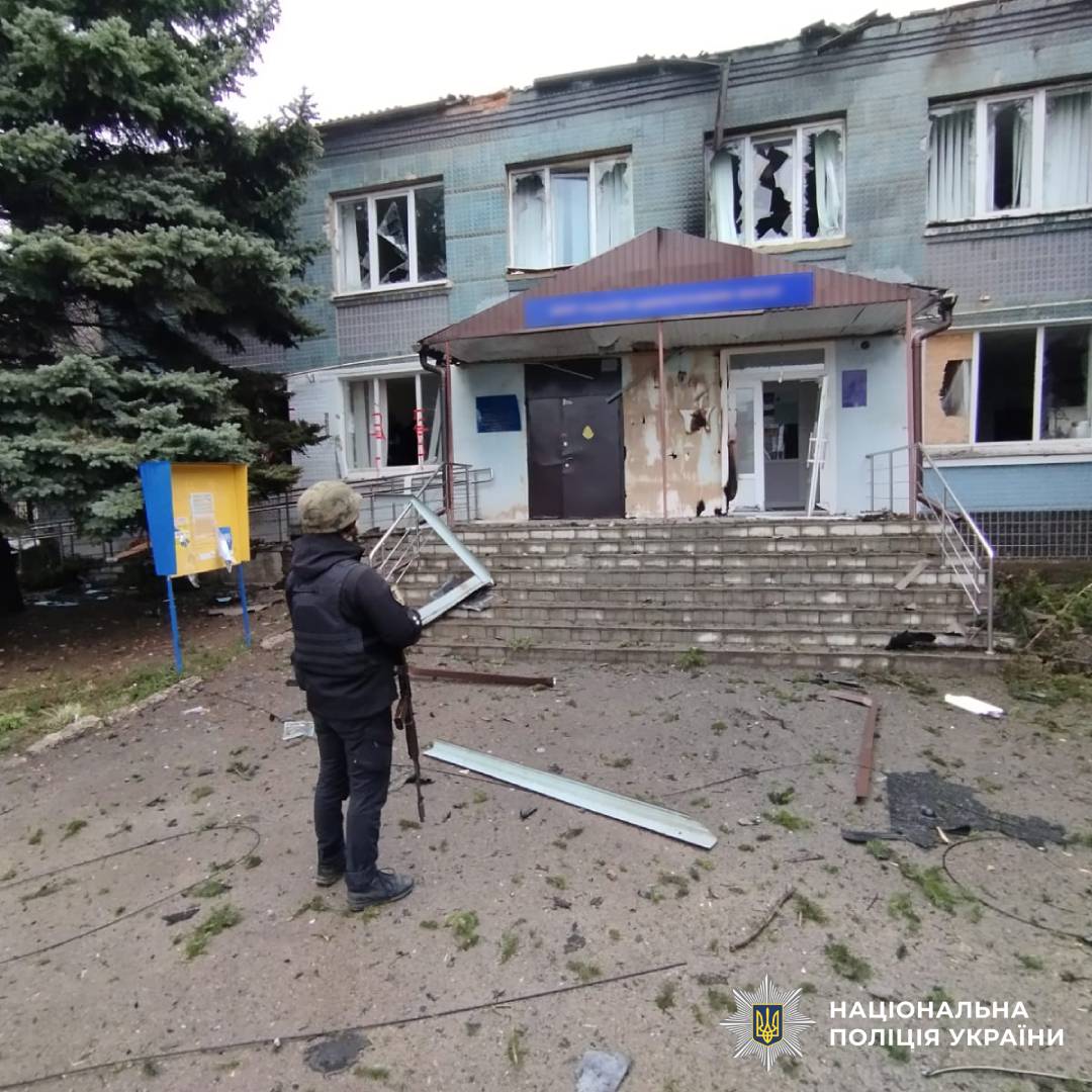 Поліцейські Харківщини задокументували наслідки ворожих обстрілів