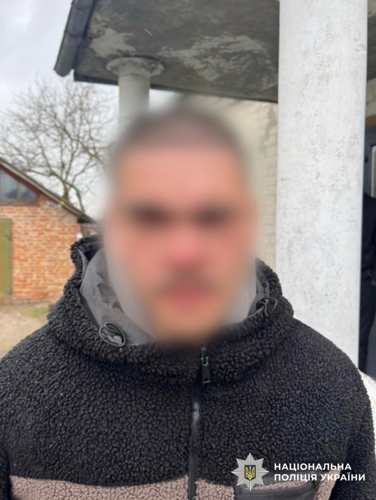 На фото зображений зловмисник.