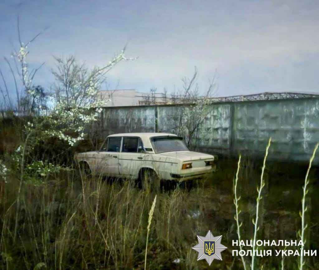 На фотографії зображено виявлений та вилучений транспортний засіб, яким незаконно заволодів зловмисник.