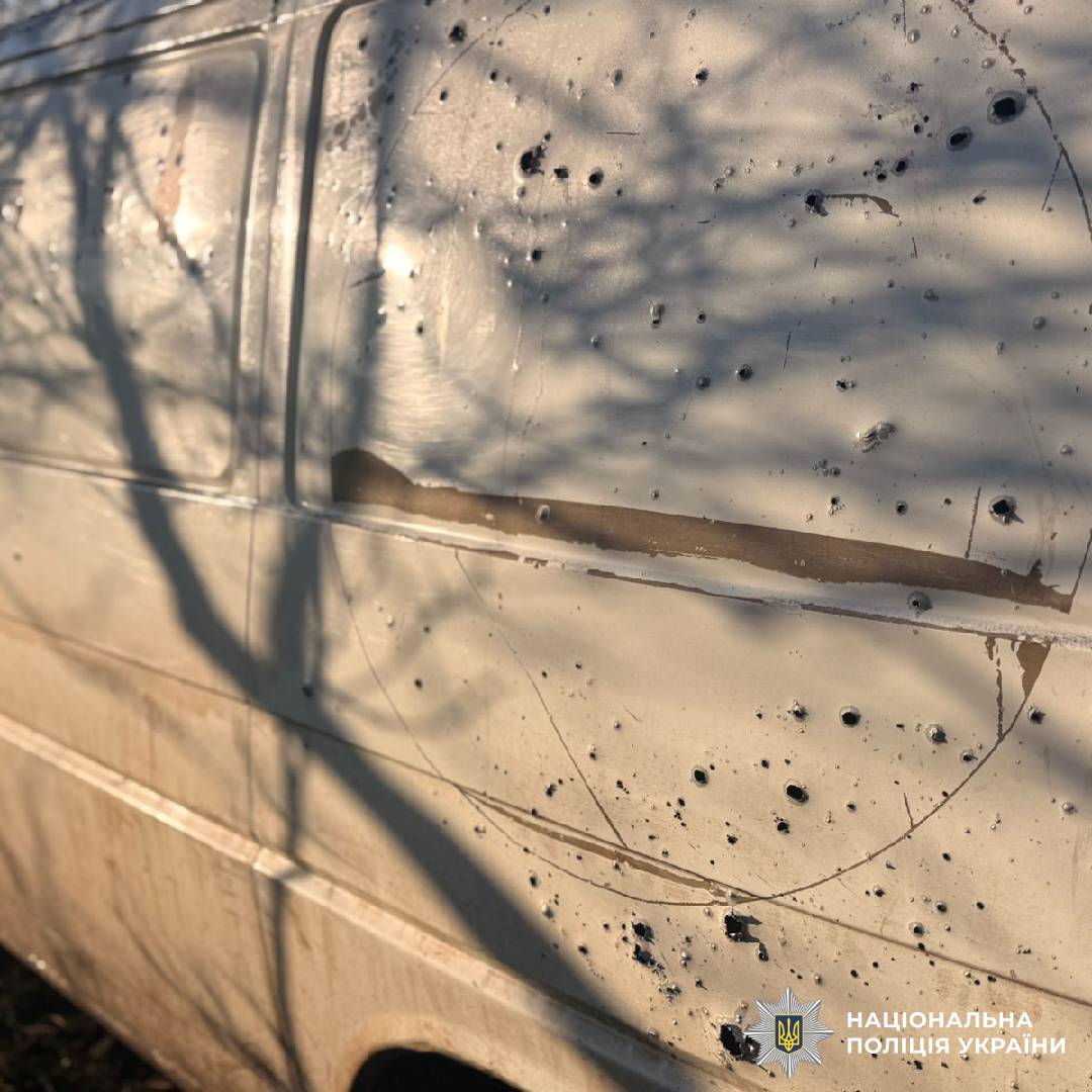 На фото зображені наслідки ворожого обстрілу