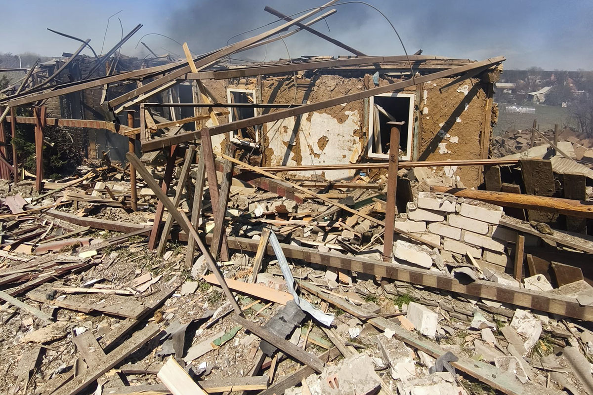 Зруйнований будинок