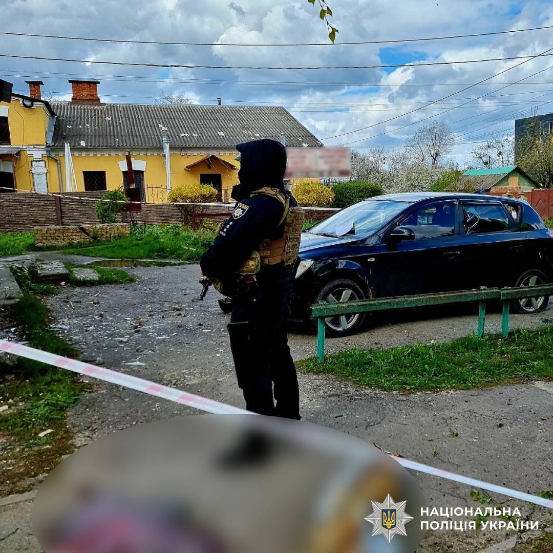 Внаслідок ворожих ударів на Чугуївщині загинули двоє людей: поліція документує наслідки воєнного злочину рф