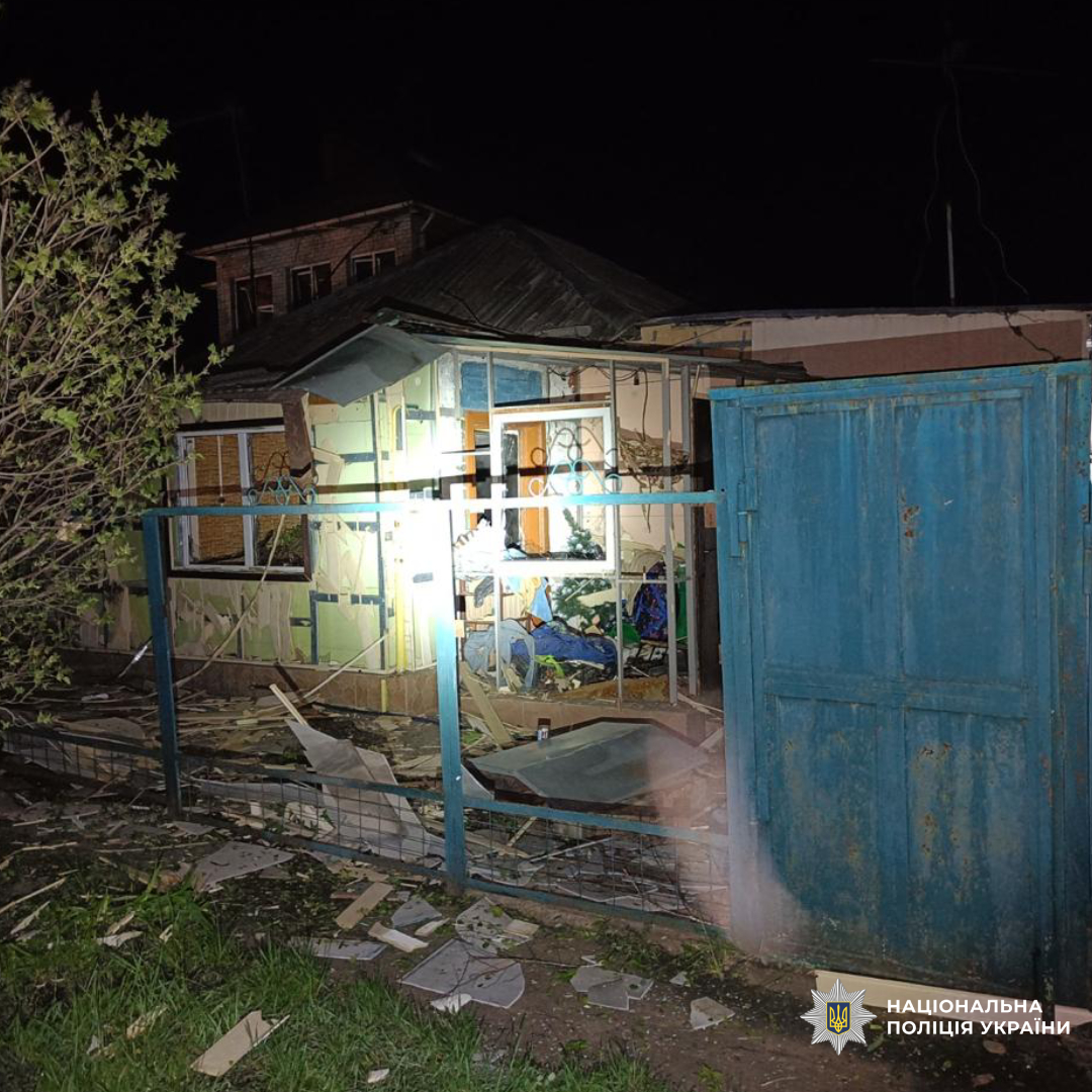 Через ворожі обстріли Харківщини є жертви серед населення: поліцейські задокументували наслідки воєнних злочинів