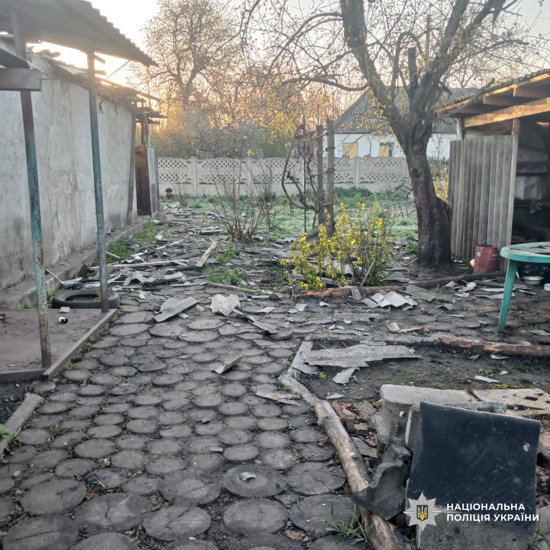 Через ворожі обстріли Харківщини є жертви серед населення: поліцейські задокументували наслідки воєнних злочинів