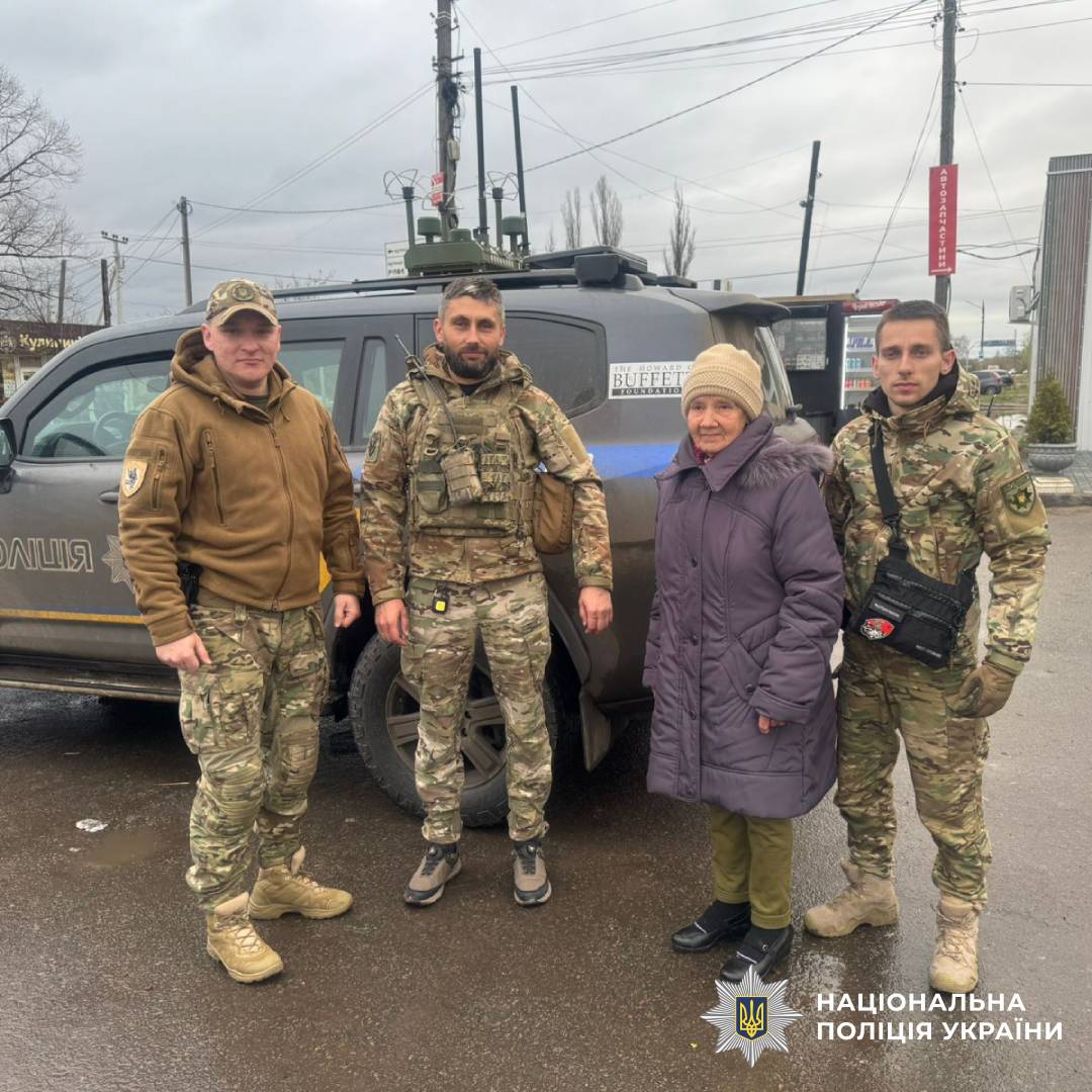 На Харківщині поліцейські спецпідрозділу «Білий Янгол» евакуювали 74 людини