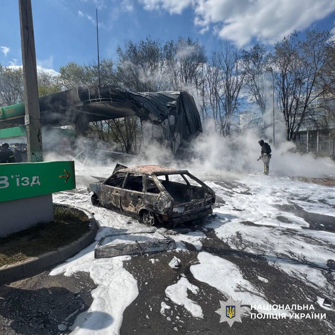 Шестеро постраждалих у Харкові: поліція оперативно прибула на місця влучань