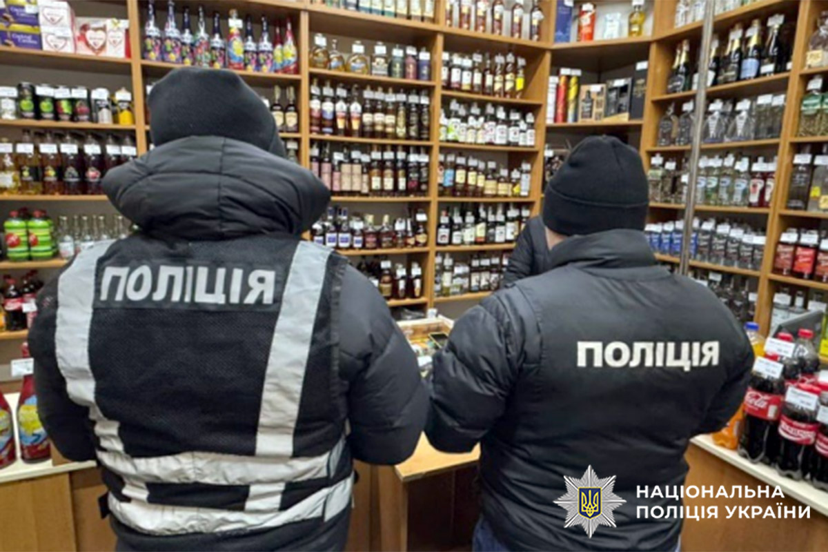 Фальсифікат на 2 млн грн: у Хмельницькому перед судом постане група осіб, яка займалась збутом підробленого алкоголю та цигарок