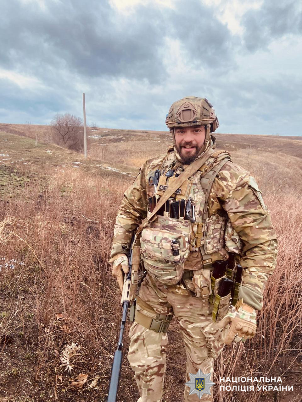 На фото загиблий правоохоронець Олександр Різник, лейтенант поліції.