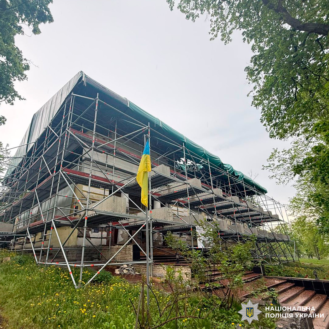 На Харківщині поліцейські задокументували наслідки воєнних злочинів