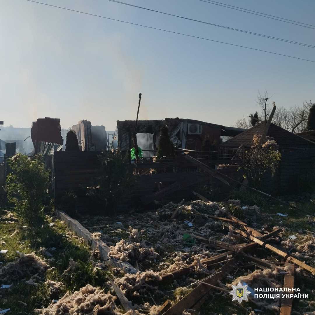 Поліція Харківщини документує наслідки обстрілів, внаслідок яких постраждали п’ятеро громадян