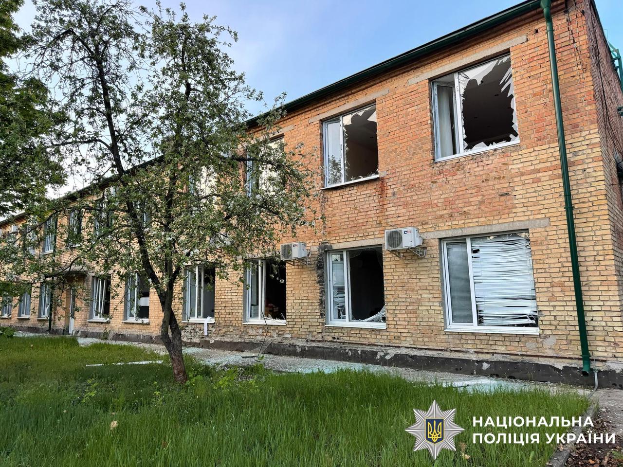 На фотографії зображено наслідки атаки рф у області.