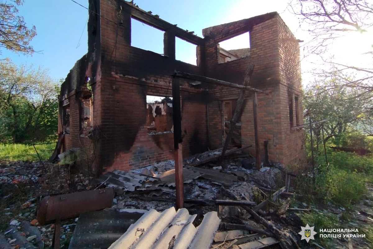 Внаслідок обстрілів росіян загинув чоловік, ще троє людей постраждали: на Харківщині поліцейські задокументували наслідки воєнних злочинів