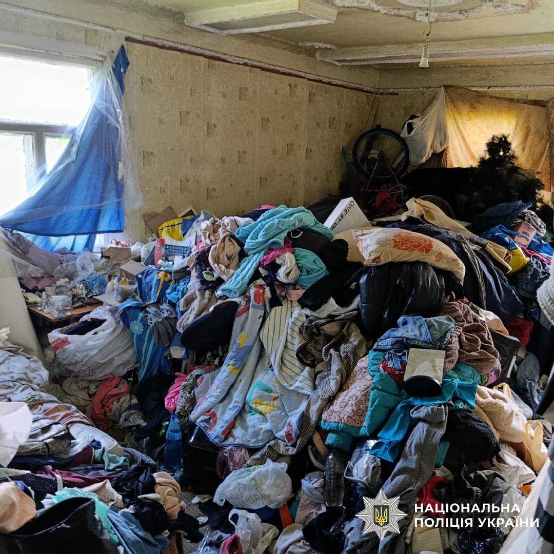 У Холодногірському районі Харкова поліцейські вилучили дитину з небезпечних для життя умов