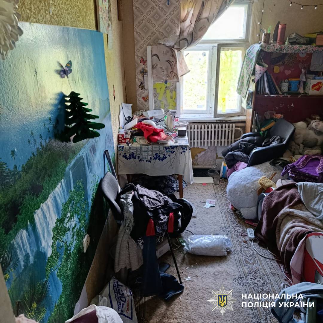 У Холодногірському районі Харкова поліцейські вилучили дитину з небезпечних для життя умов