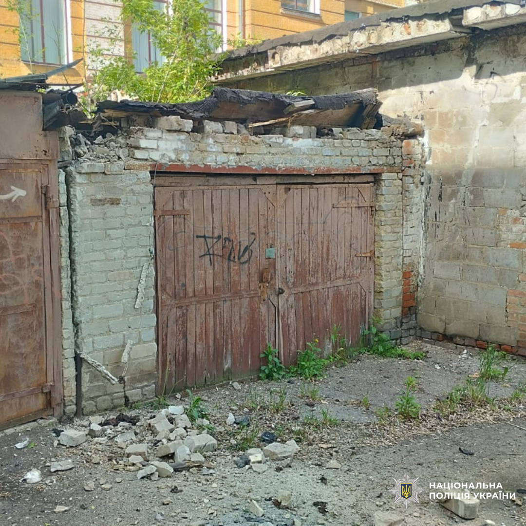 Поліція документує наслідки ворожих атак у Харкові та на Золочівщині: є постраждалі