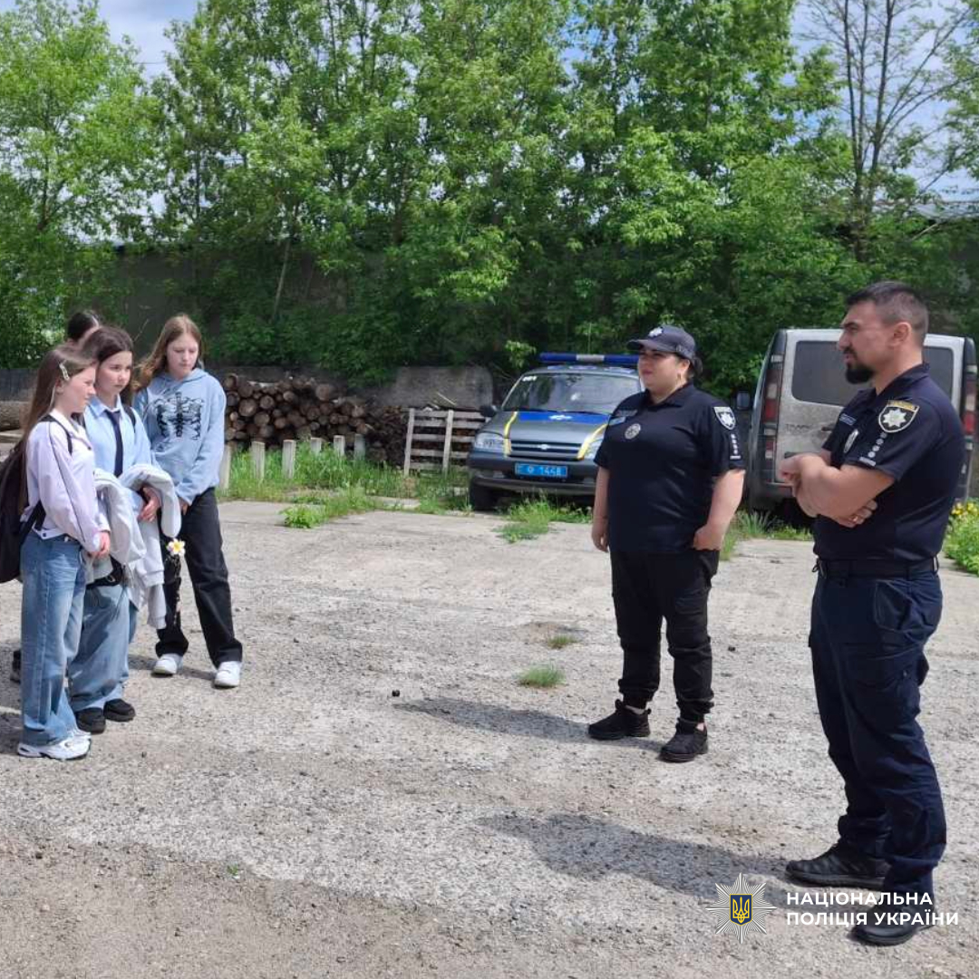 Поліцейські Нововодолазької громади провели пізнавальні заходи для дітей