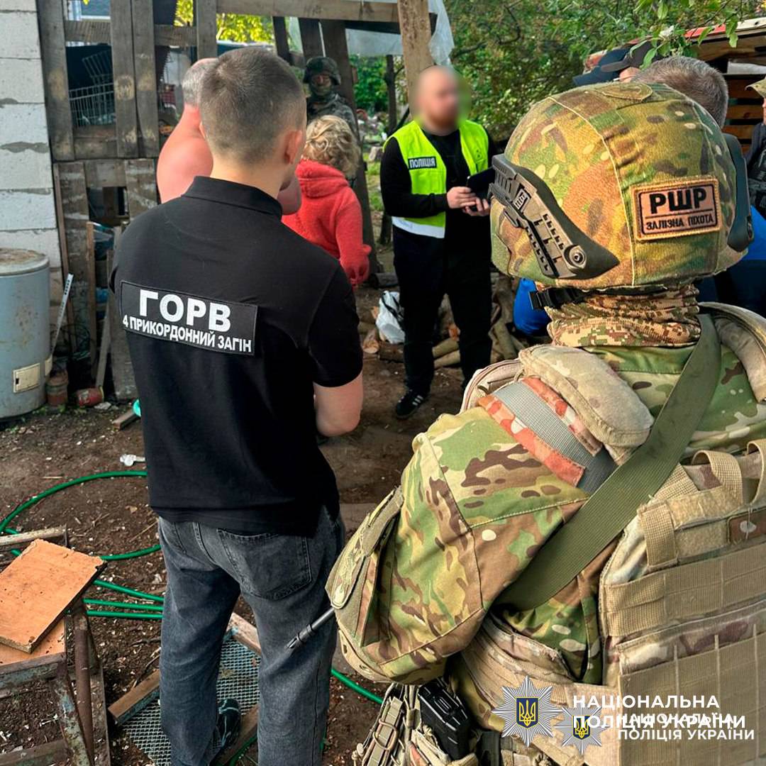 Підпільні цехи та мільйонні прибутки: на Харківщині поліцейські провели масштабну спецоперацію проти нелегального тютюнового бізнесу