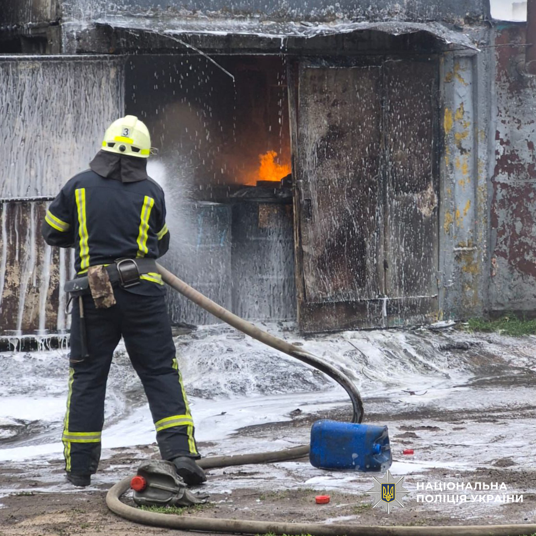 Поліція проводить перевірку за фактом пожежі в Новобаварському районі Харкова