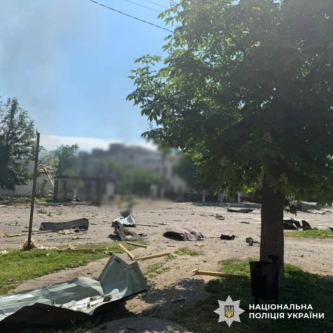 Троє людей отримали поранення від ворожих обстрілів по місту Балаклія: поліцейські Харківщини документують наслідки воєнних злочинів