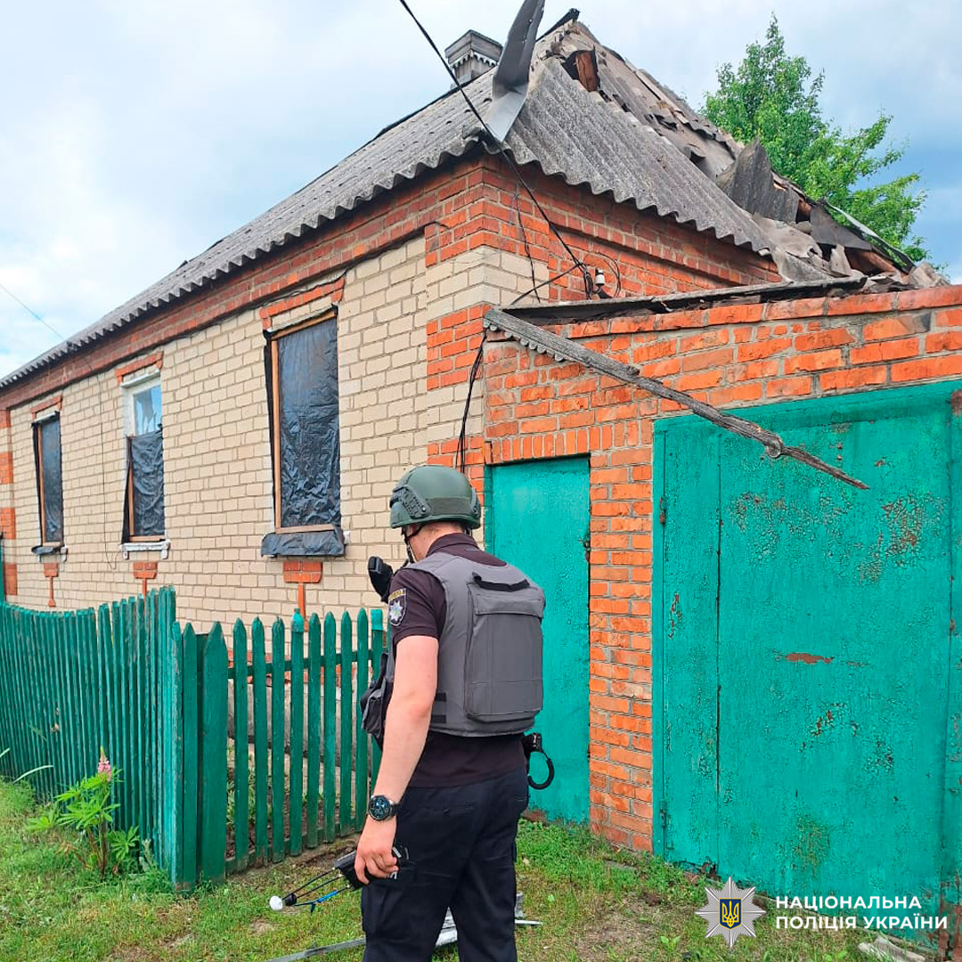 Постраждали 18 цивільних громадян, серед яких дитина: поліцейські задокументували наслідки воєнних злочинів на Харківщині