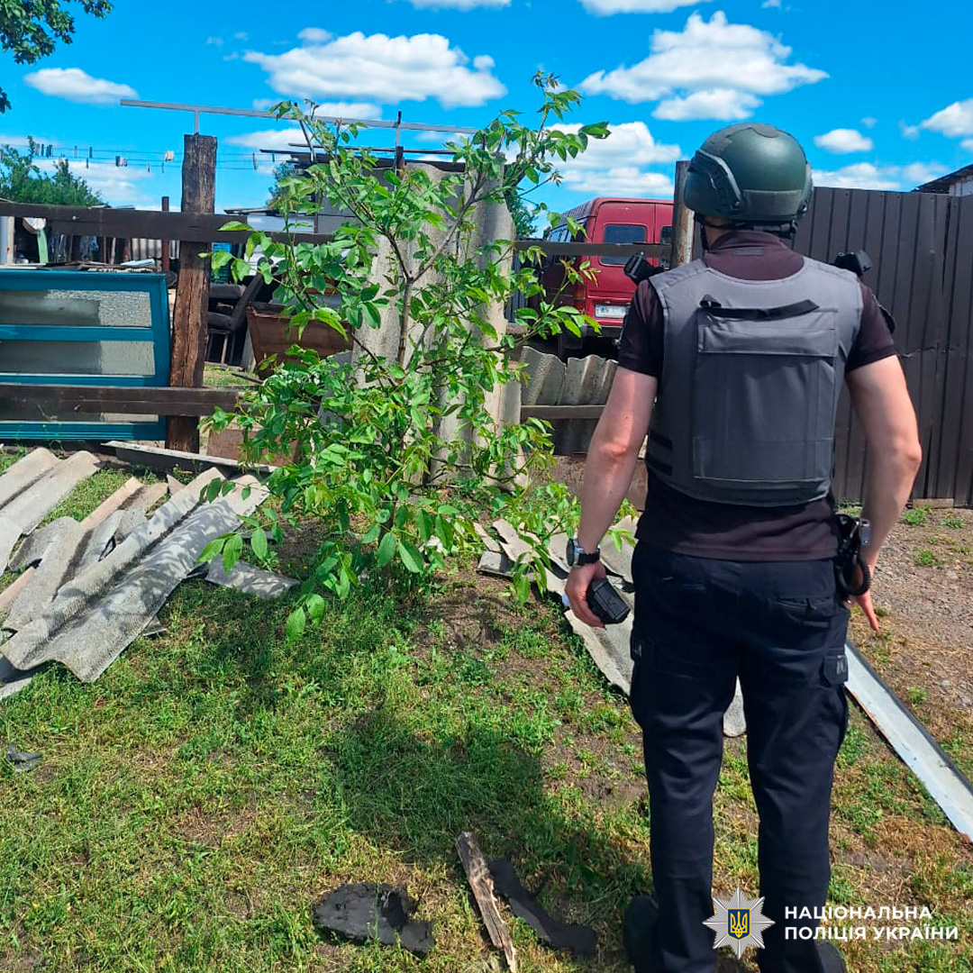 Постраждали 18 цивільних громадян, серед яких дитина: поліцейські задокументували наслідки воєнних злочинів на Харківщині