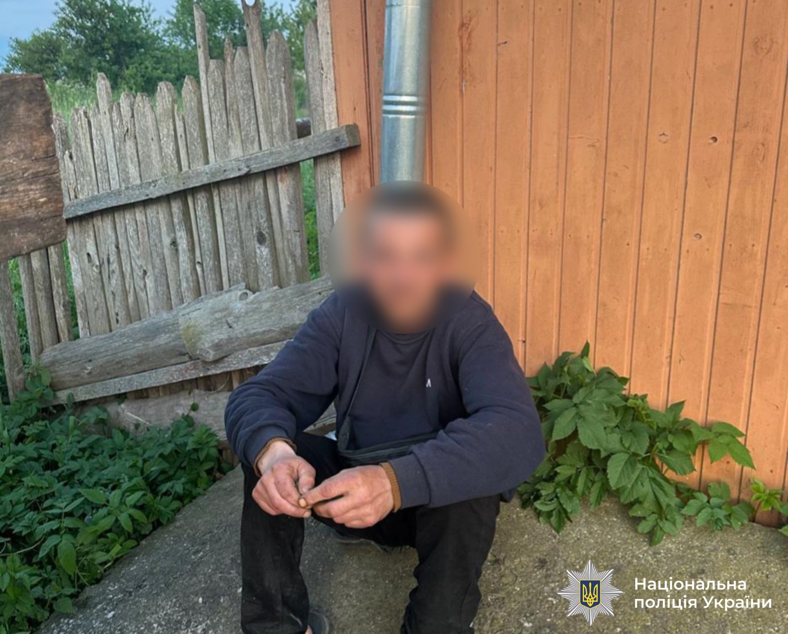 Завдяки злагодженій взаємодії поліцейських та небайдужих громадян на Калущині упродовж вихідних оперативно розшукали трьох безвісти зниклих мешканців громади. Усі громадяни живі та повернуті додому, їхньому життю та здоров’ю нічого не загрожує.