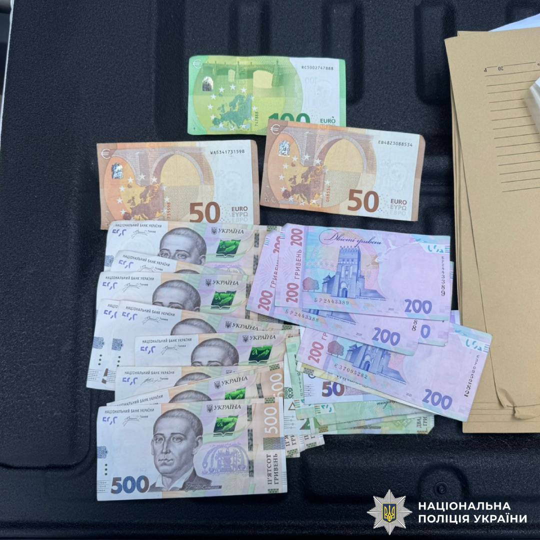 Невдала угода на 10 000 доларів: поліція Харкова затримала організатора «схеми» ухилення від мобілізації
