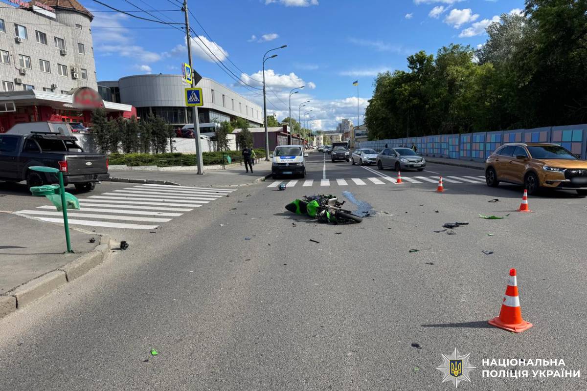 У Харкові поліцейські повідомили про підозру водію позашляховика, причетному до смертельної ДТП із мотоциклістом