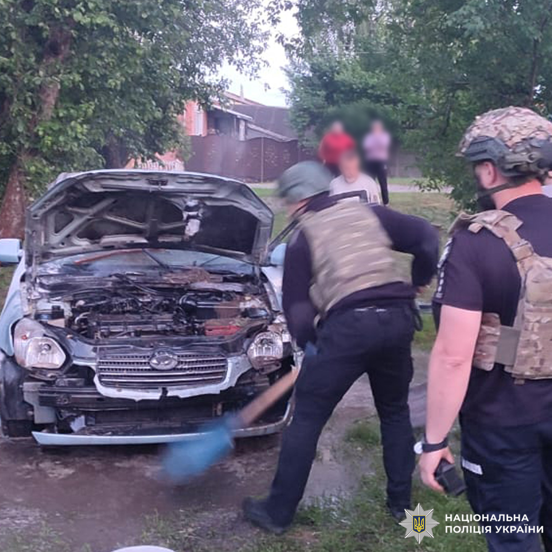 Дві людини загинули, ще четверо постраждали: поліцейські документують наслідки ударів окупантів по Харківщині