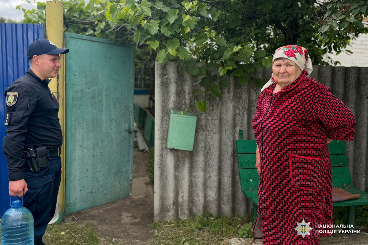Національний тиждень безбар’єрності: поліцейські Харківщини поруч там, де потрібна підтримка