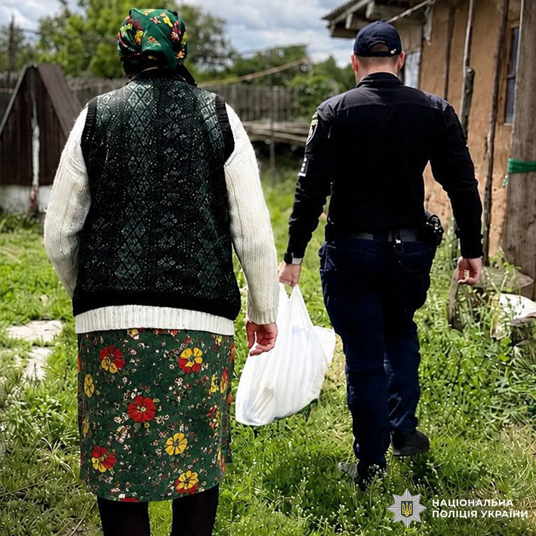 Національний тиждень безбар’єрності: поліцейські Харківщини поруч там, де потрібна підтримка